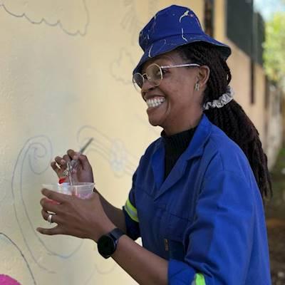 Painting at Orthandwen with African Bank