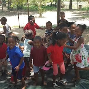 We love break time in the playground <3