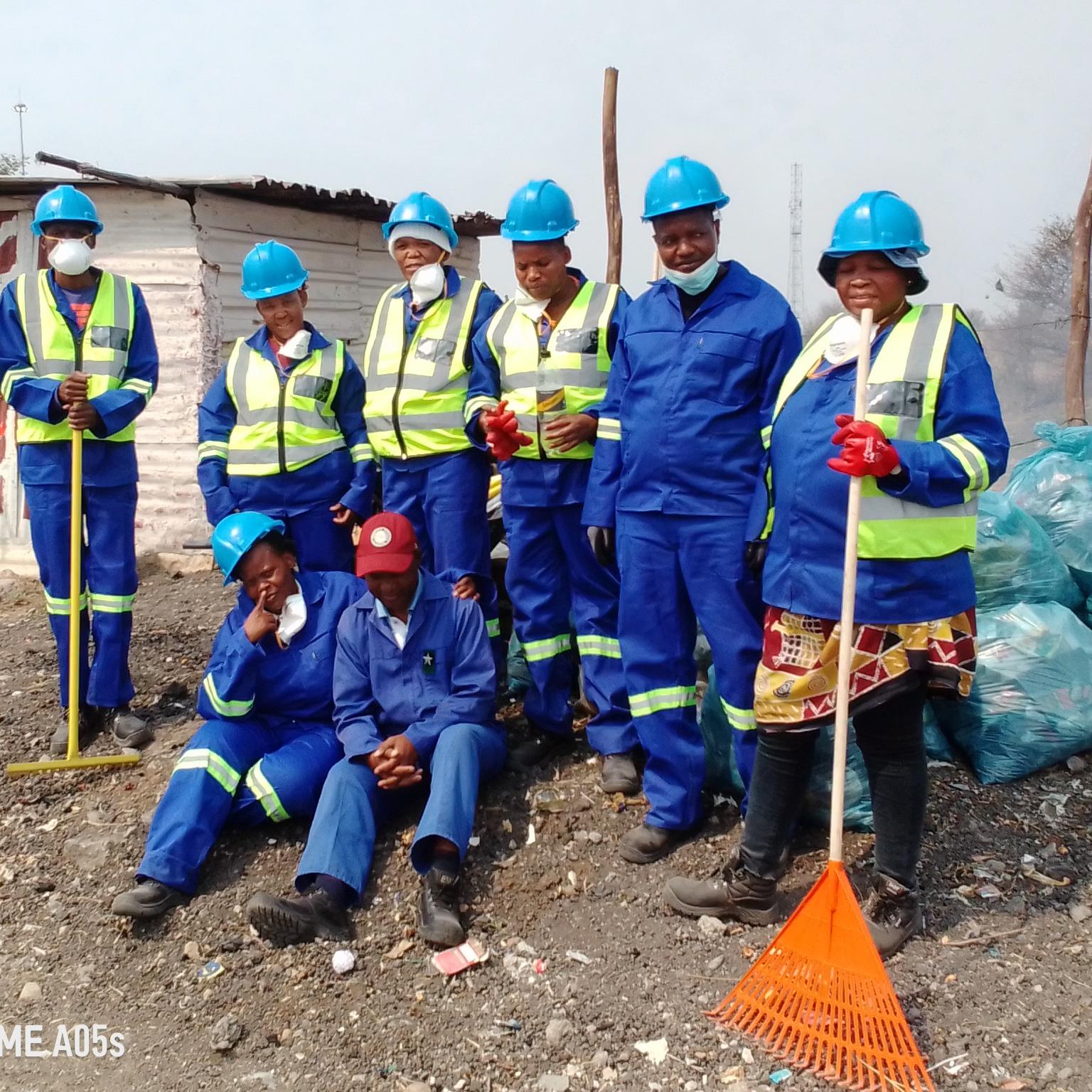 Rescue Nature Wastes Management Workers