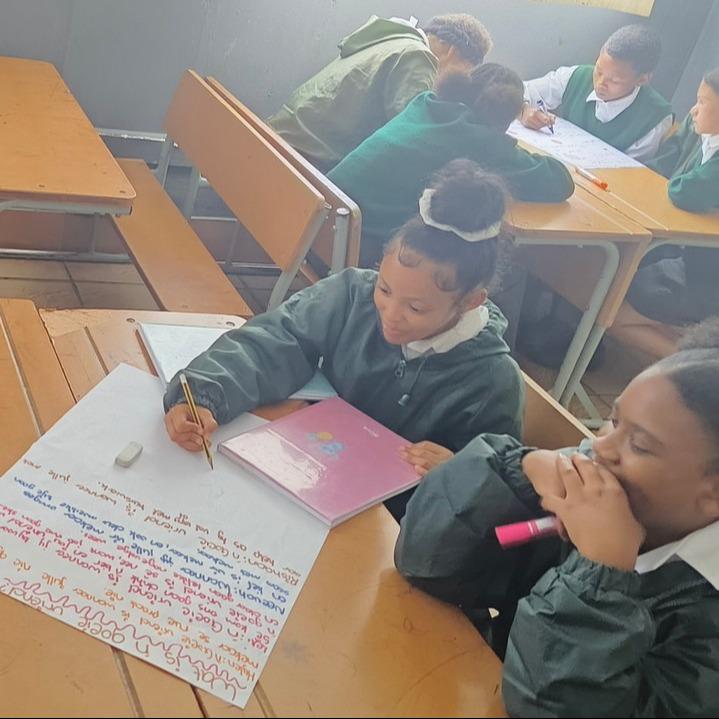 Here we have learners doing group discussion on How to Identify a good Friend in our Healthy LifeSTYLES Program that covers a range of topics like Substance Abuse, and how Society, Peer Pressure, Boredom, Rebelliousness, Low Self Image, Fatherlessness, Rejection and Our Circumstances influence our choices on a daily basis, Healthy Relationships, and what Healthy Choices look like. We also cover topics like How to handle Rejection, Fatherlessness, and Difficult Circumstances.