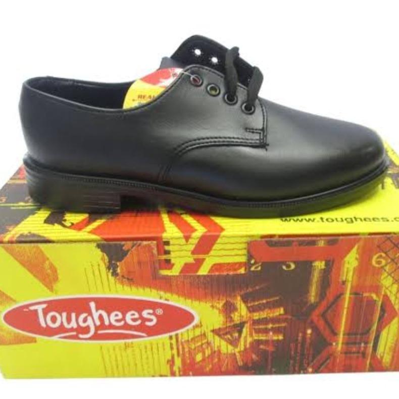 DEAR SPONSORS, CAN YOU PLEASE DONATE SCHOOL SHOES FOR 80 CHILDREN. Contact/WhatsApp us: +27 73 777 4141