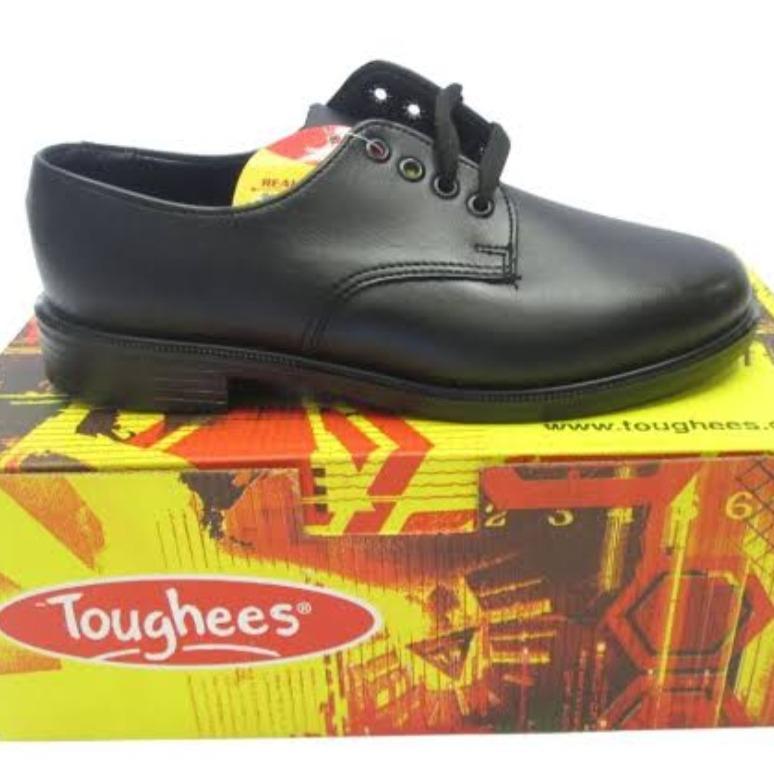 DONATE SCHOOL SHOES FOR 80 CHILDREN THIS WINTER