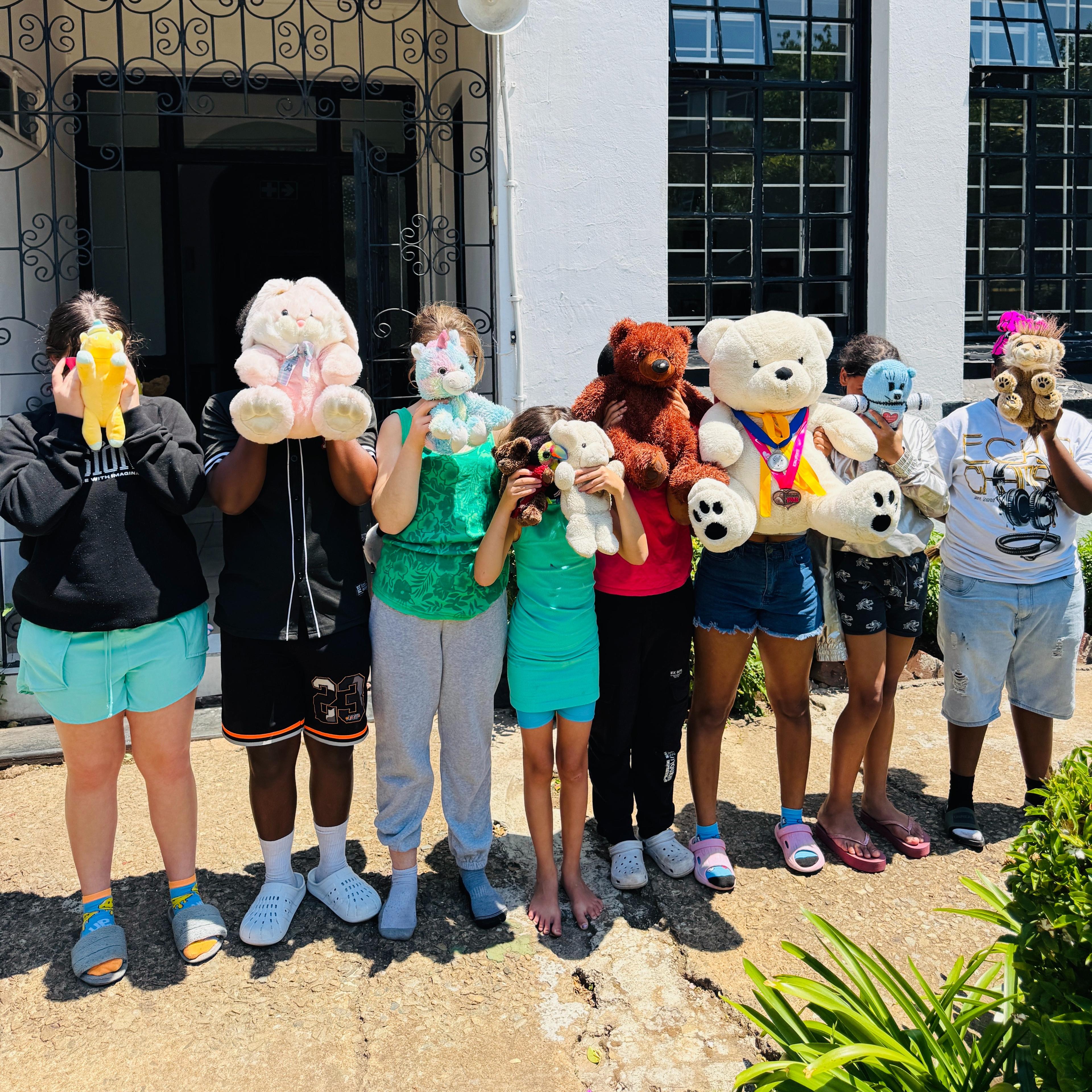 049f86db-c9a2-4e0c-a701-705682a3d81c