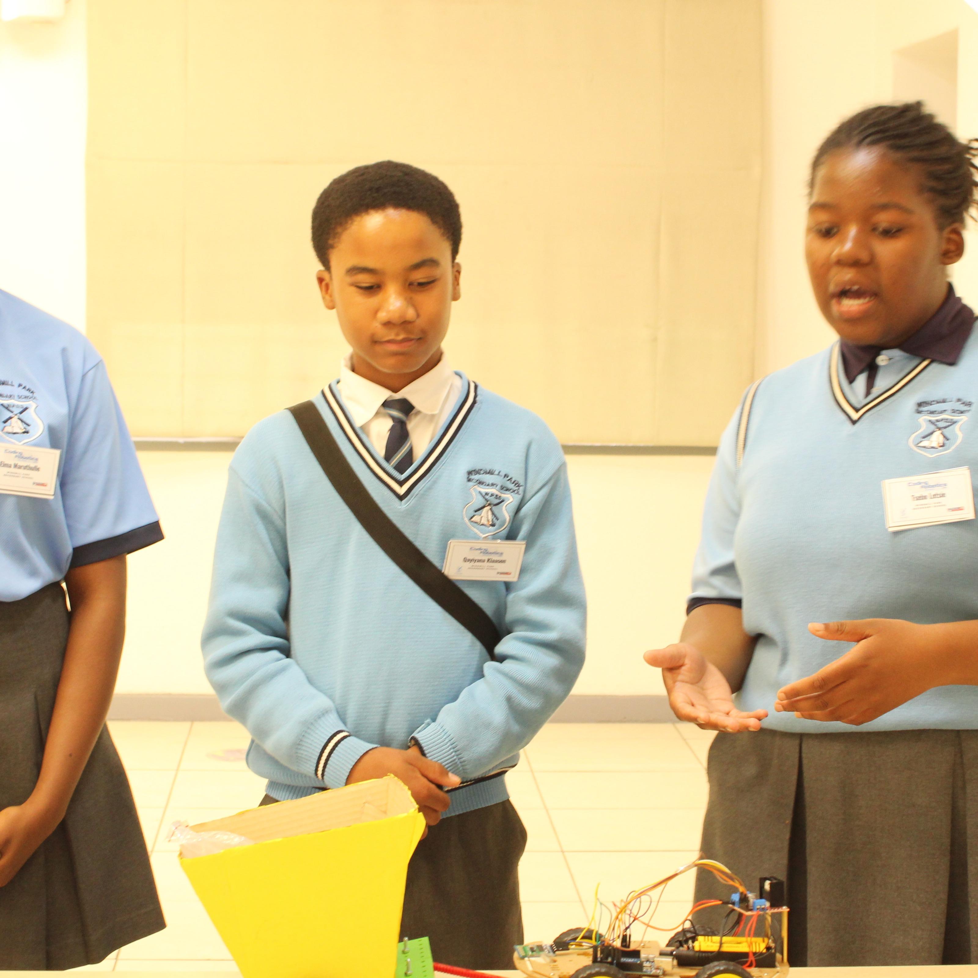 Building robots in the 2024 PROTEC Coding and Robotics Challenge