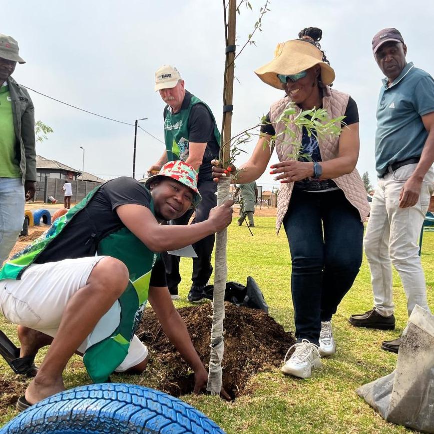 2025 Community Greening, Glenway