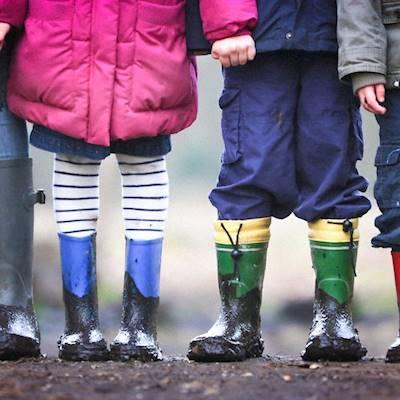 Help READ to RISE with 5 volunteers for fundraising.