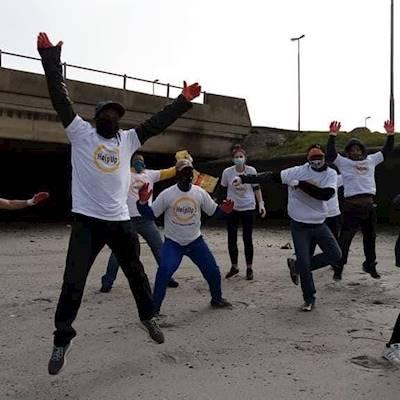 Help New Hope SA with 5 volunteers for teaching craft skills and/or a exercise programs.