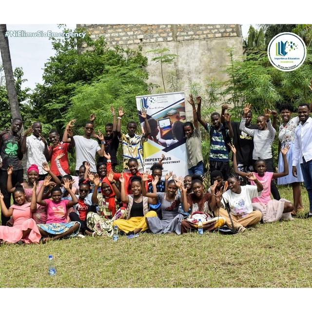 Help Impertimus Education investment with 10 volunteers for mentoring the students that we fund