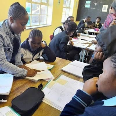 Help IkamvaYouth with 5 volunteers for Grade 9-12 learners in an under-resourced school.
