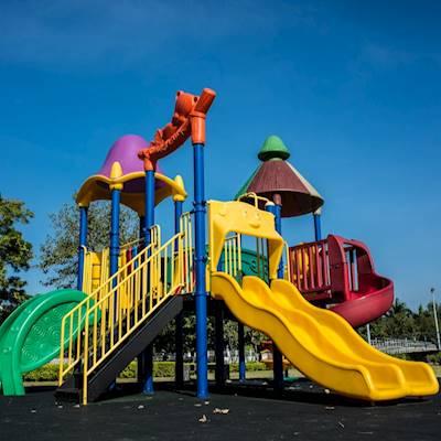 Help Viva Foundation of South Africa by donating a playground or playground equipment for primary school learners of the Viva Refilwe Campus.