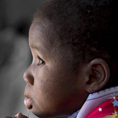 Help Abraham Kriel Bambanani NPC with 10 volunteers for spending time with babies and children