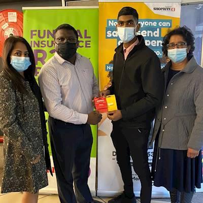 RivLife Community Centre was honoured to receive a donation to the value of R20 000.00 from the Shoprite Group on Monday, 23rd August 2021. This is part of their #WeActForChange Fund which helps rebuild communities in KZN and Gauteng.