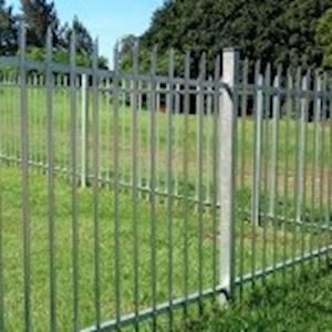 Help South Africa Volunteer Work Camp Association (SAVWA) by Donating material for fencing or building a wall for Community center in Soshunguve, Pretoria!