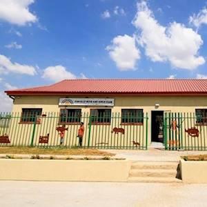 Help Boys & Girls Clubs of South Africa with 5 volunteers for help repair the ceiling, sealing and painting the roof