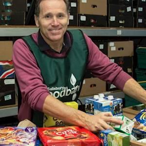 Help Cross Connect Community Outreach with 25 volunteers for packaging food parcels to needy family in the westrand