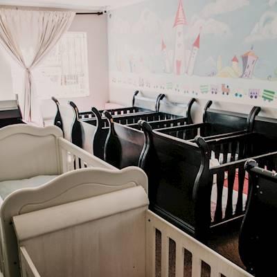 Help New BeginningZ CYCC by cot bed linnen for 30 cot beds