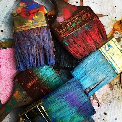 Help Huis Horison / Horizon House with 5 volunteers for doing Arts and Crafts, drama and dance sessions.