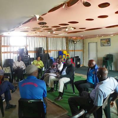 Help Initiatives of Change with 5 volunteers for Adults