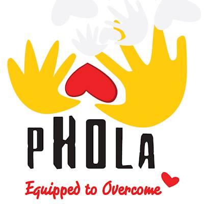 Help Phola with 5 volunteers for assistance in resolving IT and computer related issues.